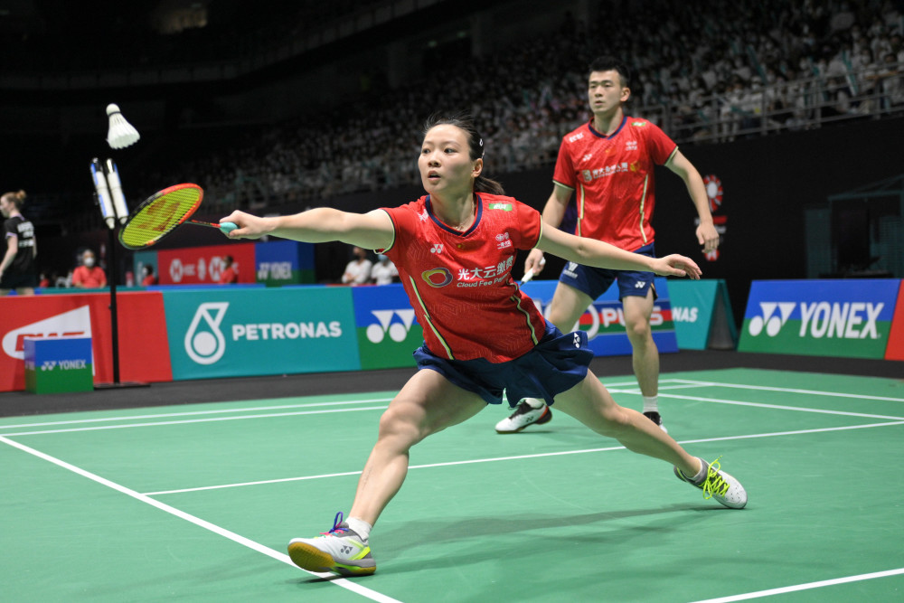 ayx世界杯2026-法国队险胜马来西亚队，郑思维刷新纪录