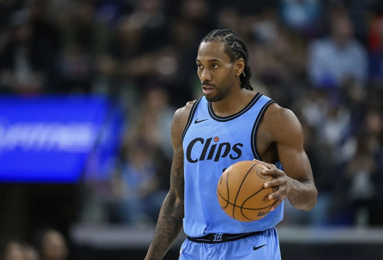 爱游戏APP-爵士翻盘灰熊，伦纳德高光表现